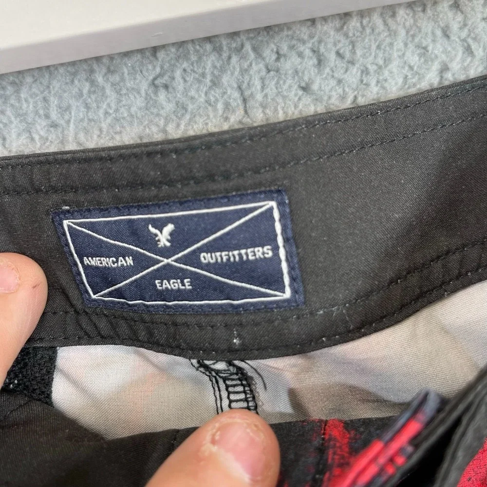 American Eagle Board shorts Mens XS Red Black Swim Trunks‎